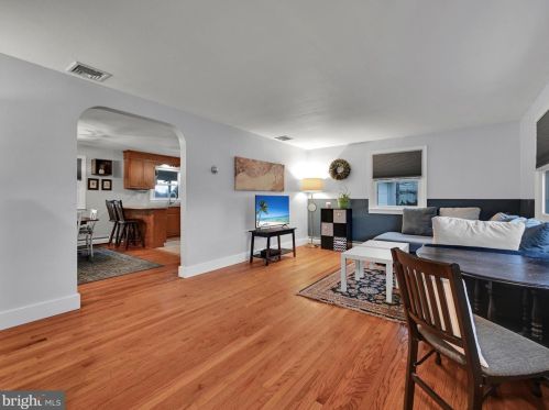 1246 Adams St, Pottstown PA  19464-2402 exterior