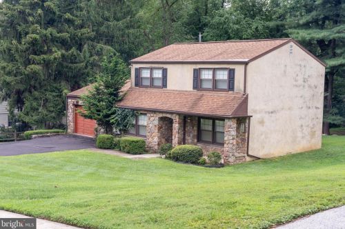 34 Copper Beech Dr, Miquon, PA 19444-2419
