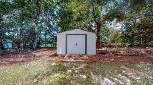 83 Launch Rd, Defuniak Springs FL  32433-9207 exterior