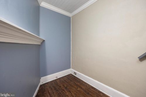 321 Howard St, Pottstown PA 19464-6701 exterior