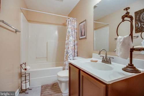 12702 Toll House Rd, Spotsylvania VA  22551-8137 exterior