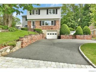 33 Broad St, Hawthorne, NY 10532-1805