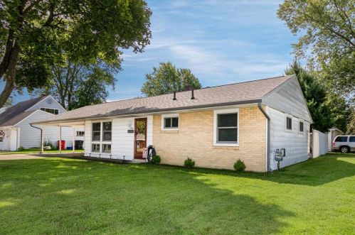 2981 Wendy Ln, Darbydale, OH 43123-2331