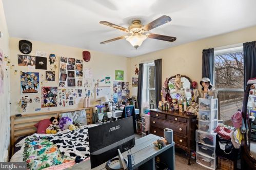 1 Atlantic Ave, Camden NJ  08106-1469 exterior