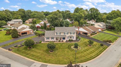 3 Dansfield Dr, Wilmington DE  19803-4805 exterior