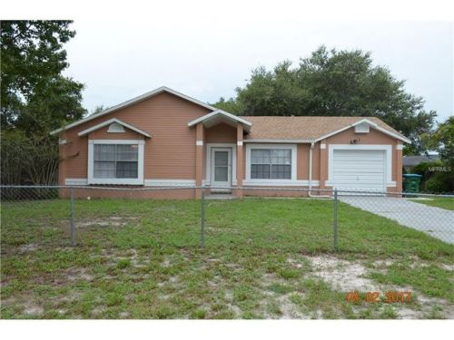 2372 Courtland Blvd, Deltona, FL 32738-2535