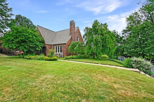 506 Mcmurray Rd, Canonsburg, PA 15317-3142