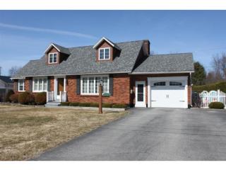 3 Lavoie Ave, Hog Island, VT 05488-1045