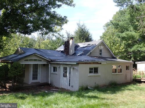 39 Pechins Mill Rd, Collegeville PA  19426-3201 exterior