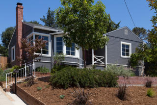 7538 Circle Hill Dr, Oakland, CA 94605-3002