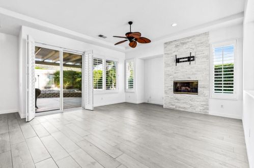 79806 Barcelona Dr, La Quinta CA  92253-8809 exterior