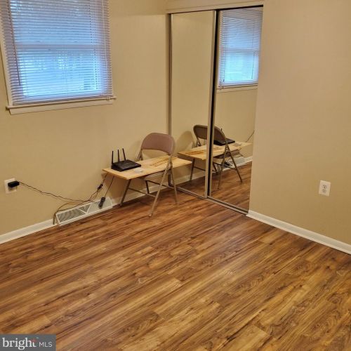 208 Bittlewood Ave, Berlin Boro NJ  08009-9444 exterior