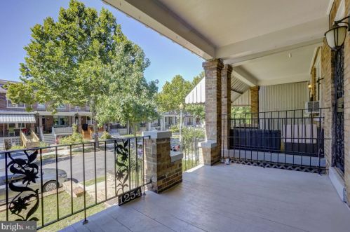 1254 Oates St, Washington, DC 20002-3826