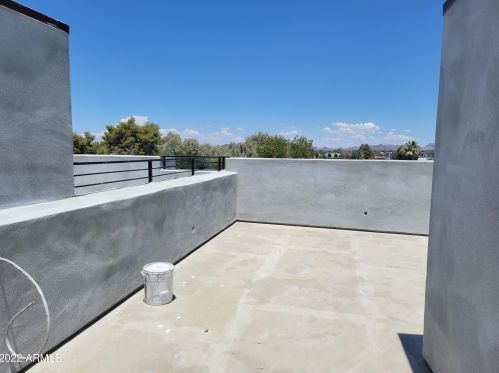 3616 12 St, Phoenix AZ 85024-1762 exterior