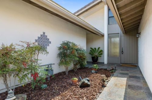 115 Remedios Ct, Solana Beach, CA 92075-2522