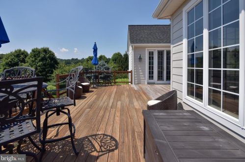 116 Osborne Cir, Kennett Sq PA  19348-1910 exterior