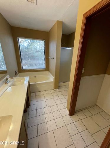 18194 59 Ln, Glendale AZ  85301-7805 exterior