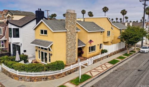 302 22nd St, Huntington Beach, CA 92648-3308