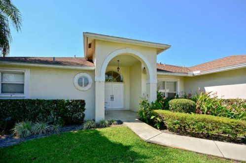 4010 10th St, Delray Beach FL  33445-1929 exterior