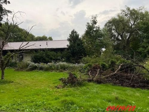 11098 Moyer Rd, Meadville, PA 16335-5920