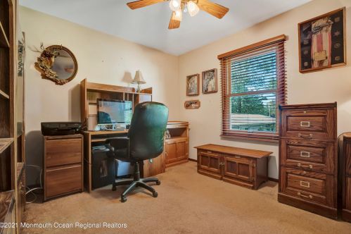 61 Venice Dr, Bricktown NJ  08723-6976 exterior