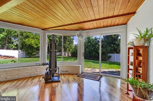 1014 Thomas Ave, Riverton NJ  08077-2321 exterior