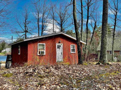 18 Faucher Ln, Northwood, NH 03261-3121