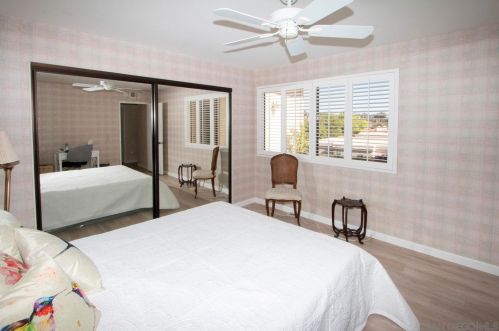 18076 Avenida Alozdra, San Diego CA 92128-1570 exterior