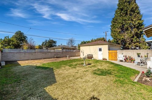 8347 California Ave, Whittier CA  90605-1122 exterior