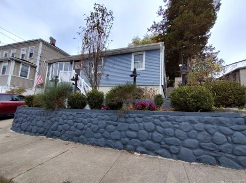 30 High St, United States Coast Guard Ac, CT 06320-3519