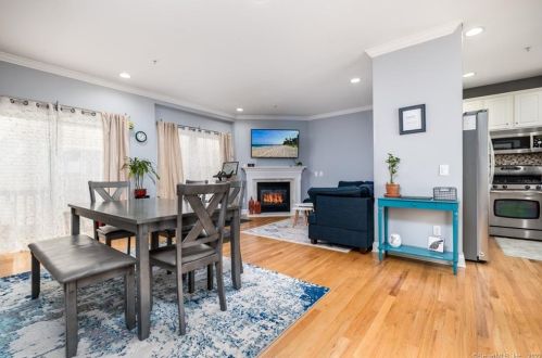 205 Hope St, Stamford, CT 06906-2013