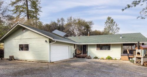 10923 Lincoln Way, Lake Wildwood, CA 95946-9313