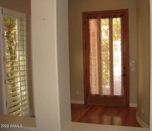 509 Adair Dr, Phoenix, AZ 85012-1052