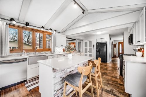 9873 Olcott Ave, Dyer IN 46373-9286 exterior