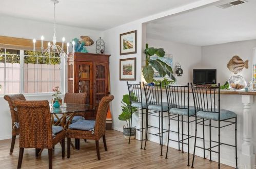 4037 Vista Calaveras St, Oceanside CA  92056-4607 exterior