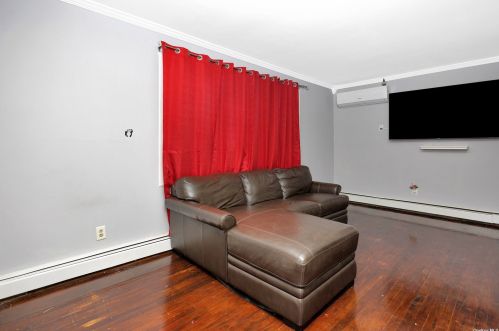 164 Belmont Ave, Babylon NY  11704-5229 exterior