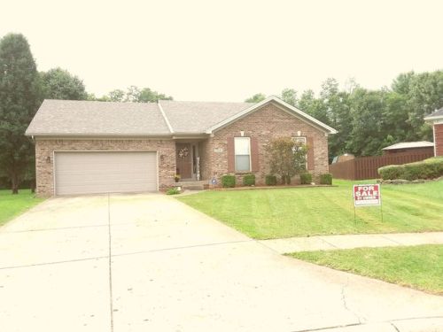 6226 Winding Stream Dr, Louisville, KY 40272-5068