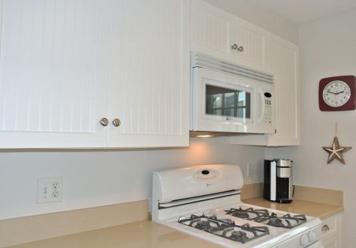 21 Brant Rock Rd, Mashpee MA exterior