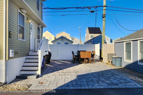 24 Barnegat Way, Lavallette NJ  08735-1901 exterior