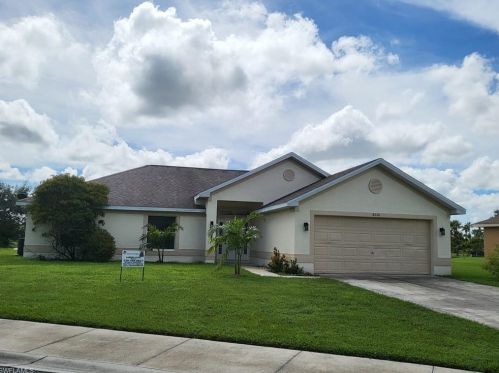 8010 Liriope Loop, Lehigh Acres, FL 33972-7544