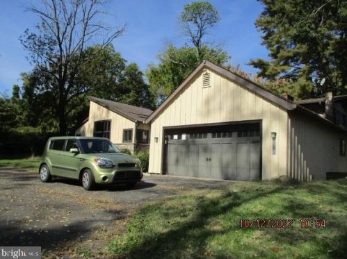 183 Taylorsville Rd, Washington Crossing, PA 18977-1608