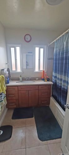 1329 Burnett St, Long Beach, CA 90755-3511