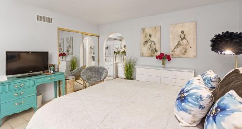 48127 Calle Seranas, La Quinta CA  92253-2205 exterior