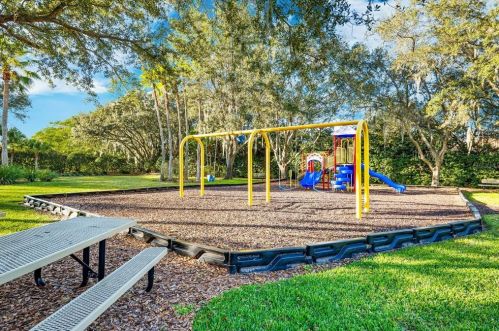 19801 Wetherby Ln, Lutz FL  33549-9329 exterior