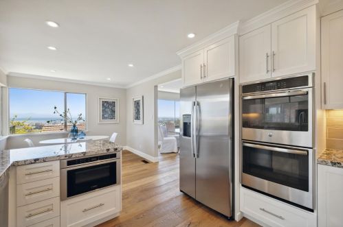 1276 Encina Dr, Millbrae CA 94030-2839 exterior