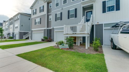 556 Mclernon Trce, Johns Island SC  29455-7814 exterior
