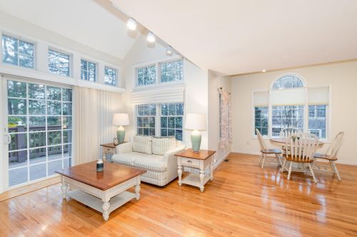 12 Gold Leaf Ln, Mashpee MA 02649-3556 exterior