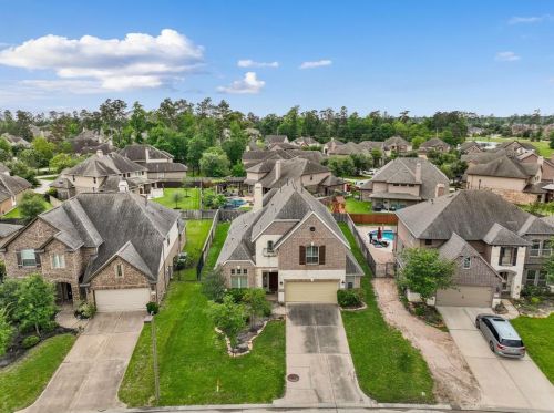 27 Greenprint Cir, Tomball TX  77375-4455 exterior