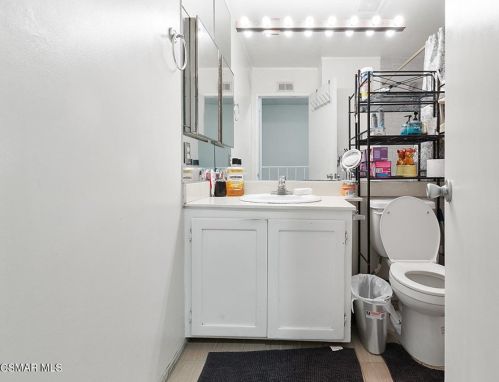 3497 Lockwood Ct, Simi Valley CA  93063-5309 exterior