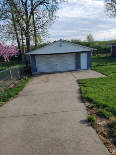 4202 Helton Dr, Liberty Township, OH 45044